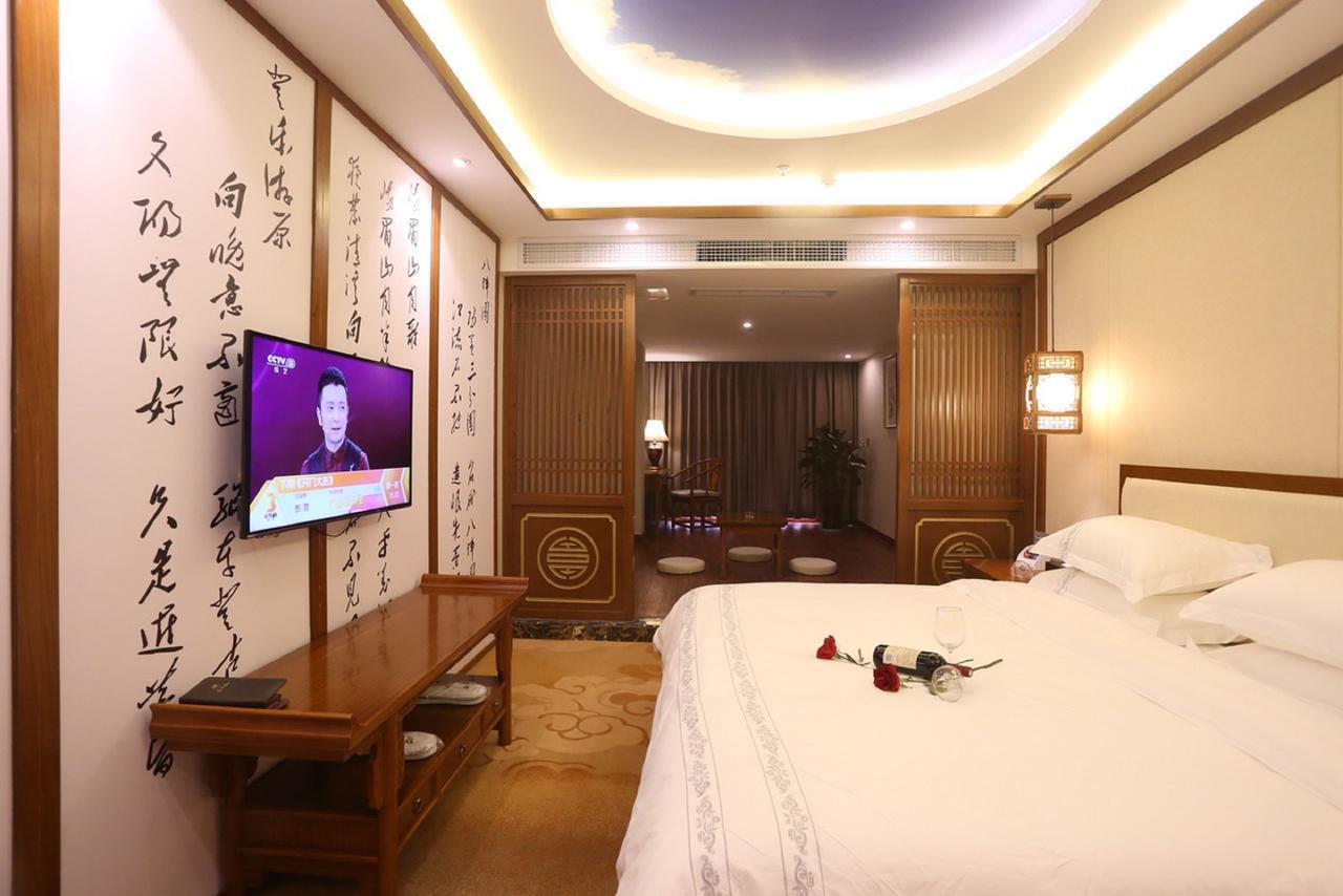 Mingshan Hotel Csengtu Kültér fotó