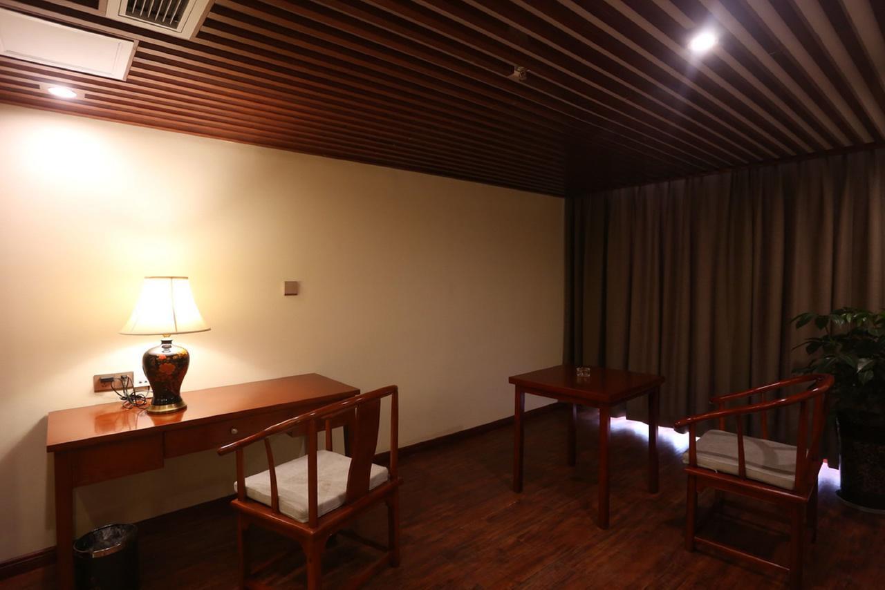Mingshan Hotel Csengtu Kültér fotó