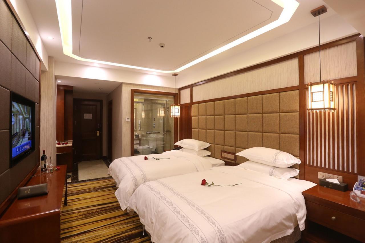 Mingshan Hotel Csengtu Kültér fotó