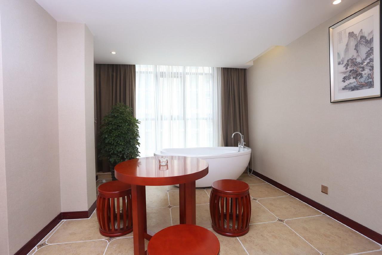 Mingshan Hotel Csengtu Kültér fotó