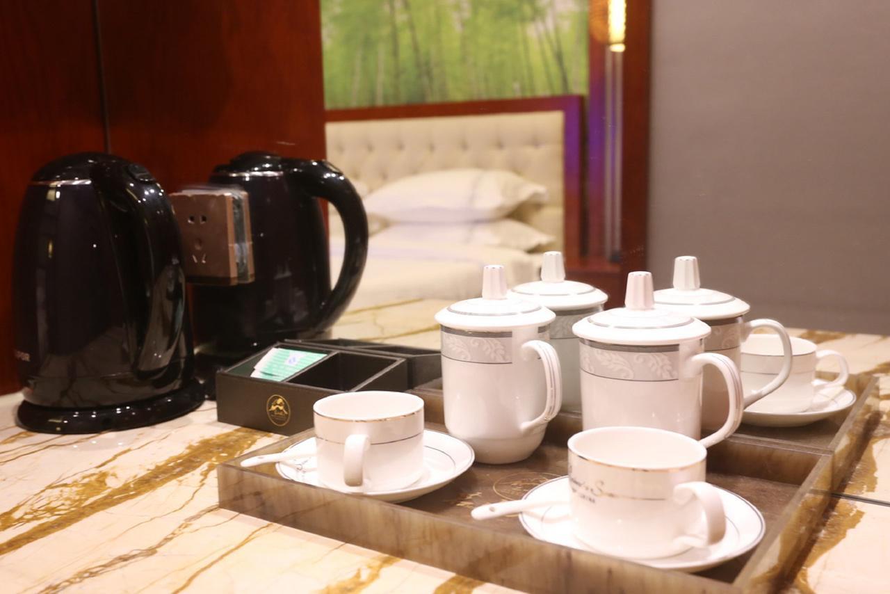 Mingshan Hotel Csengtu Kültér fotó