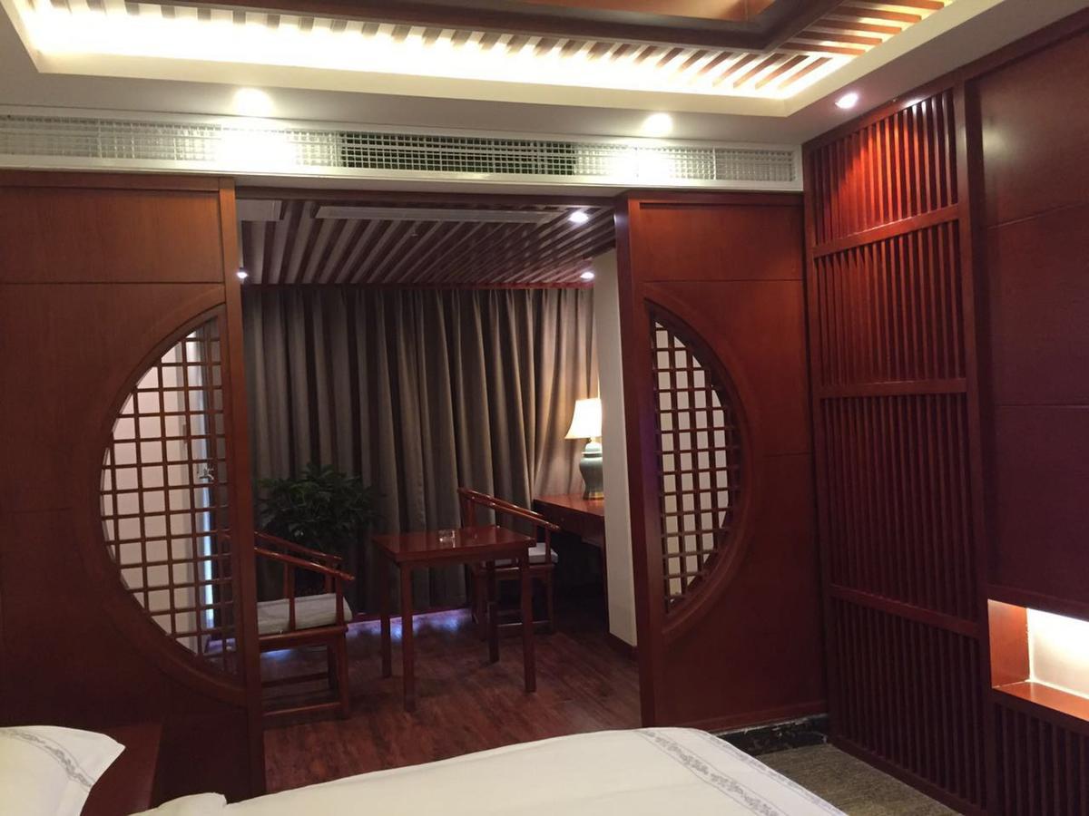 Mingshan Hotel Csengtu Kültér fotó