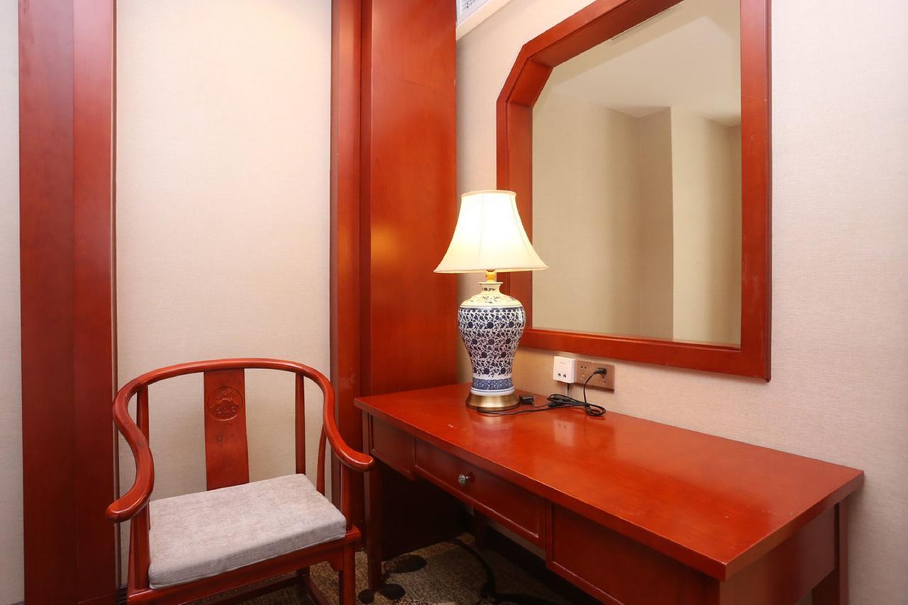 Mingshan Hotel Csengtu Kültér fotó