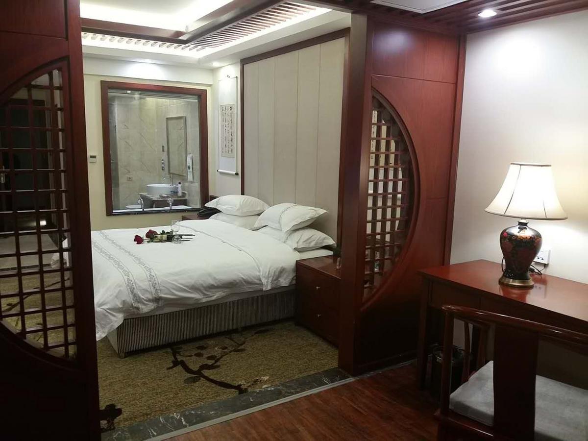 Mingshan Hotel Csengtu Kültér fotó