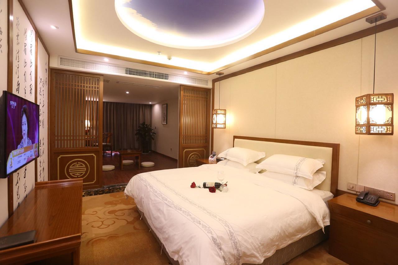 Mingshan Hotel Csengtu Kültér fotó