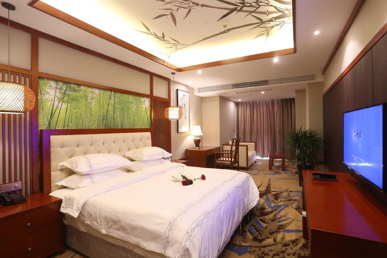 Mingshan Hotel Csengtu Kültér fotó